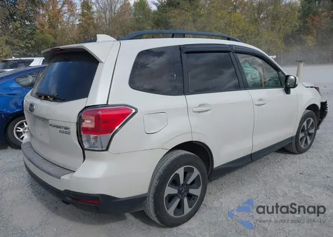 2017 Subaru Forester 2.5I Premium z USA, uszkodzony, nr VIN JF2SJAEC1HH594756